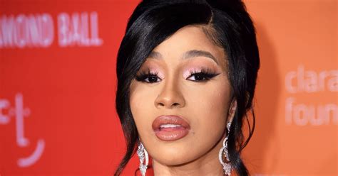 Cardi B Says Her DMs Have Been “Flooded” Since Splitting From。